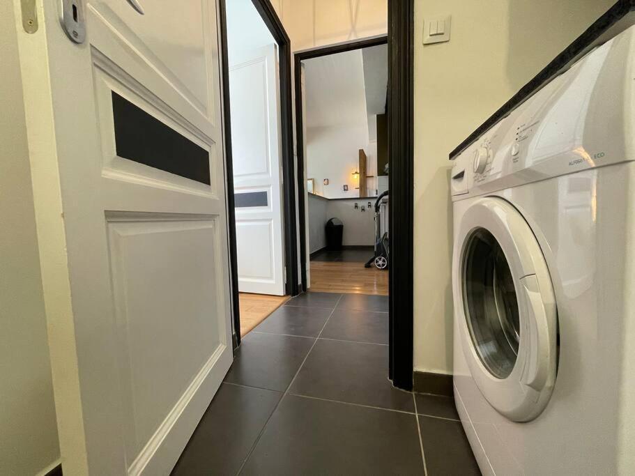 L'Appartement Tomey Avec Parking Carcassonne Bagian luar foto